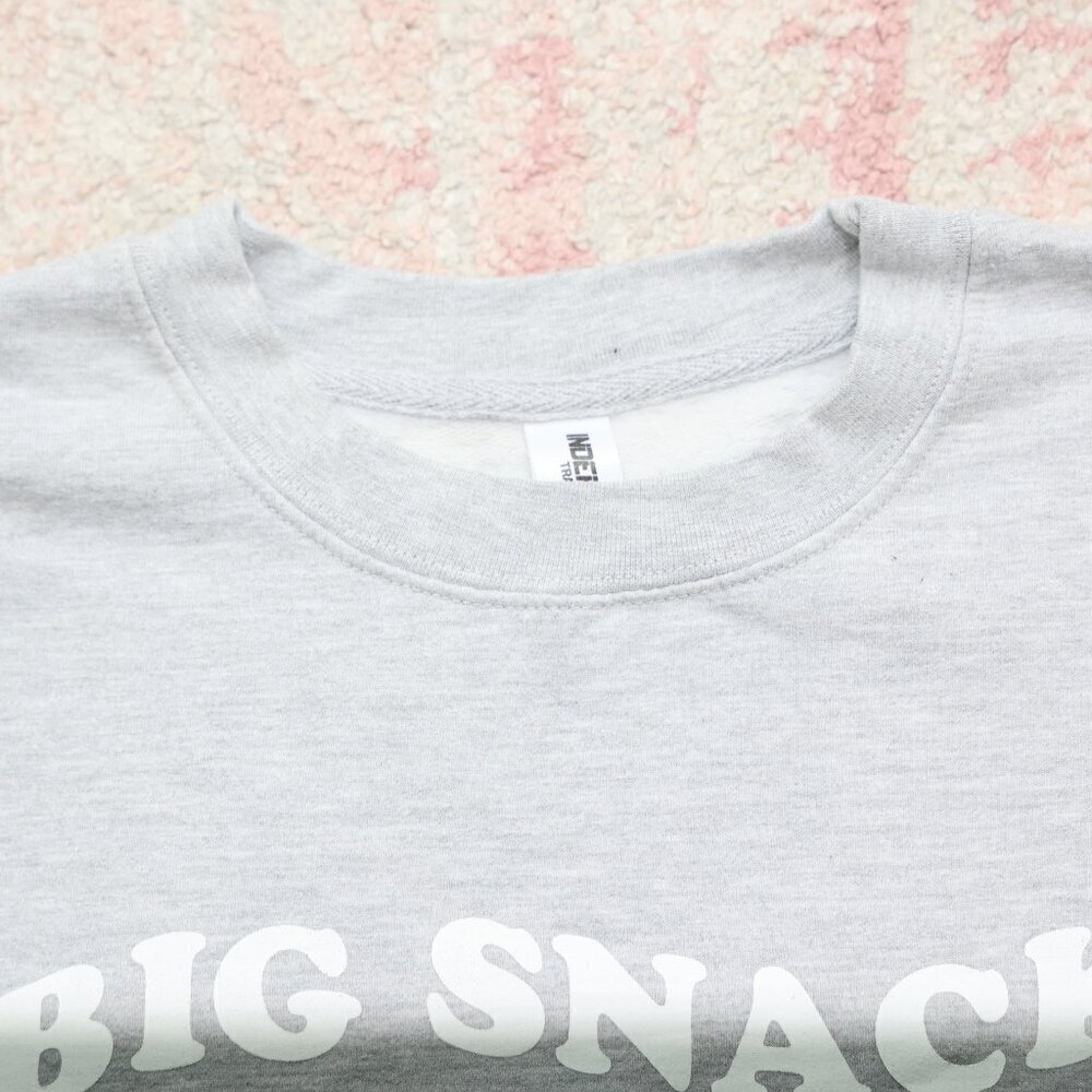 Womens Graphic Sweatshirt - Picture 4 of 5